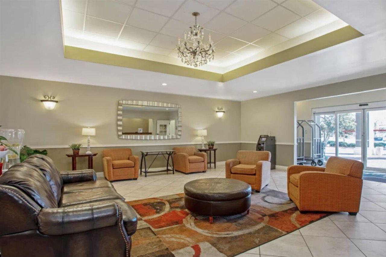 La Quinta By Wyndham Pcb Coastal Palms Hotel Upper Grand Lagoon Ngoại thất bức ảnh