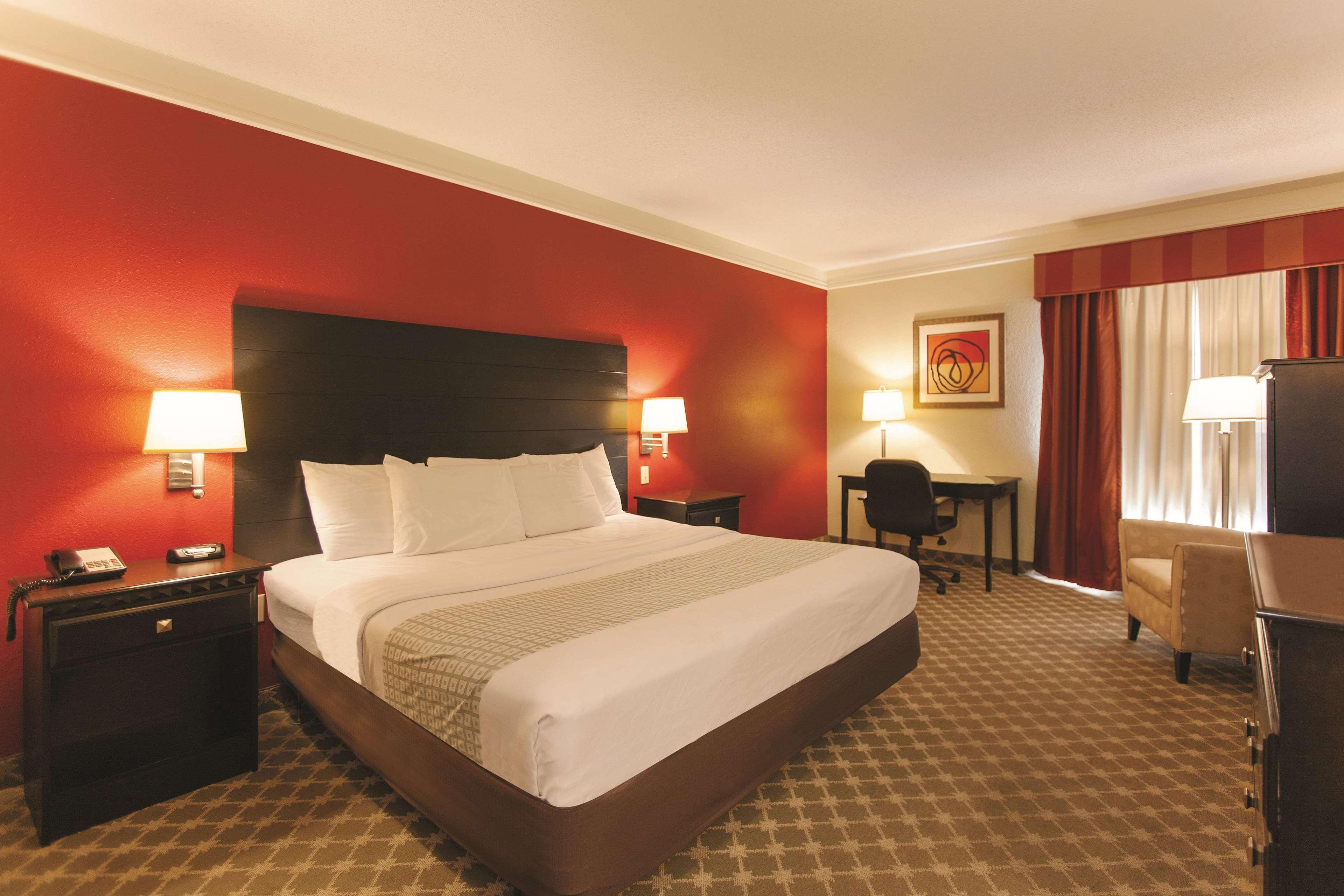 La Quinta By Wyndham Pcb Coastal Palms Hotel Upper Grand Lagoon Ngoại thất bức ảnh